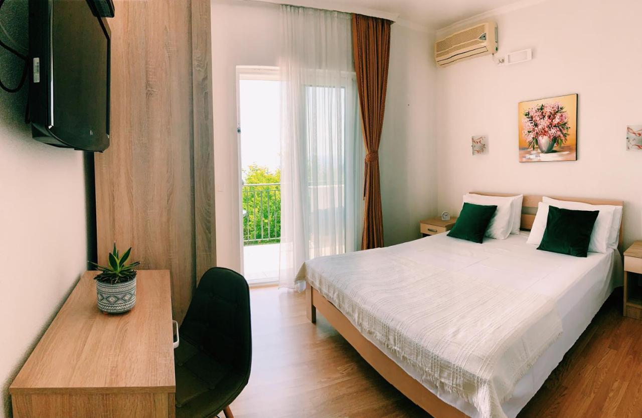 Apartments Hollaj Ulcinj Exterior photo