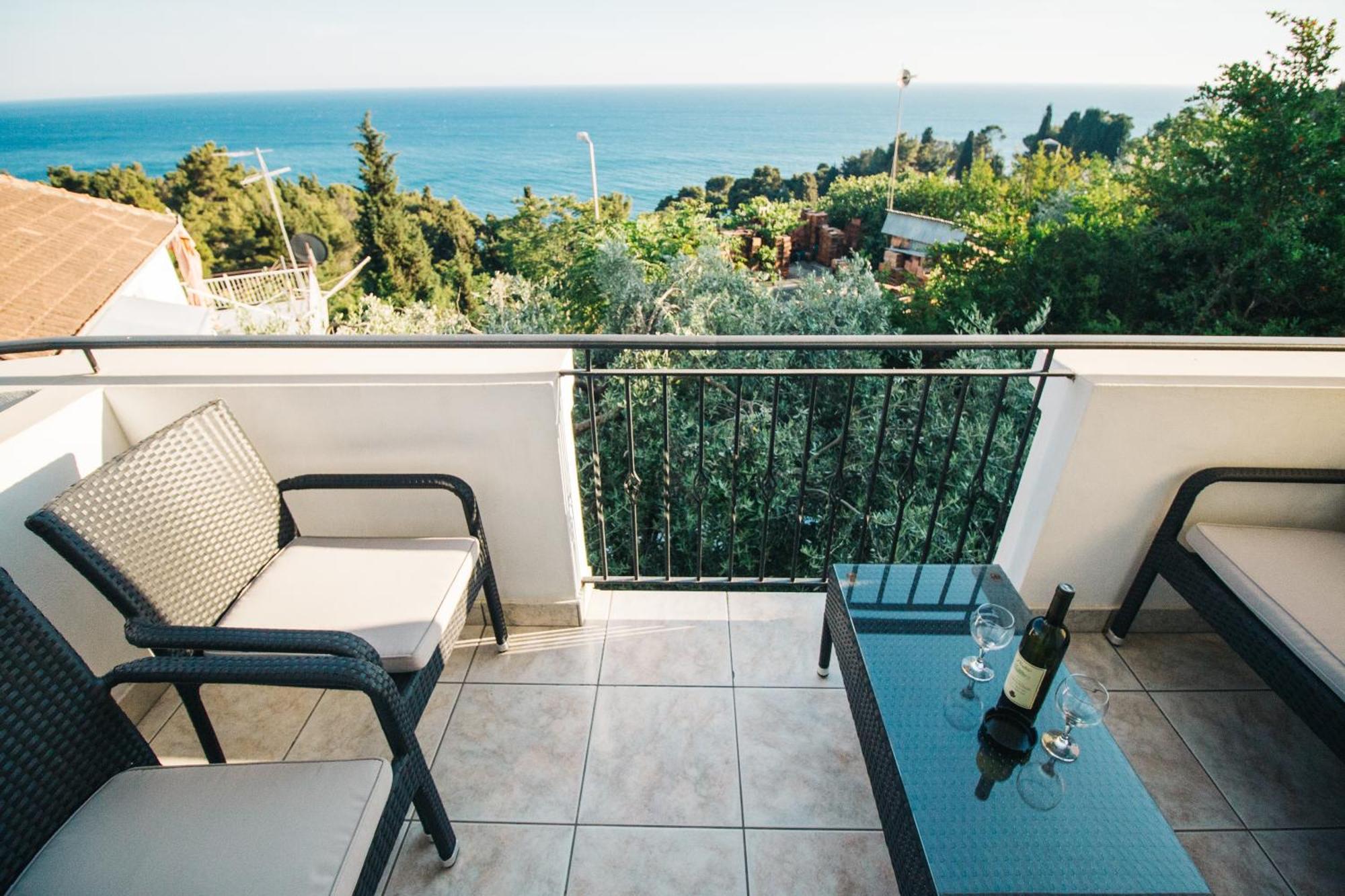 Apartments Hollaj Ulcinj Exterior photo
