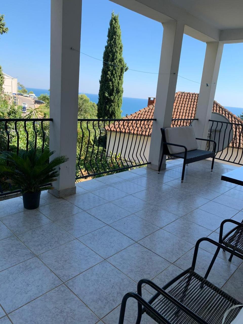 Apartments Hollaj Ulcinj Exterior photo